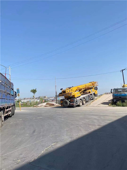 泰顺县25吨吊车的租赁价格大概是多少？